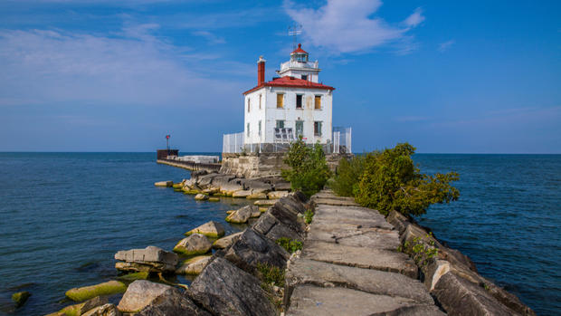 Lake Erie lighthouse 