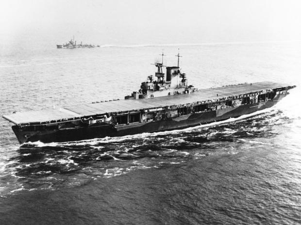 USS_Wasp_(CV-7)_entering_Hampton_Roads_on_26_May_1942 