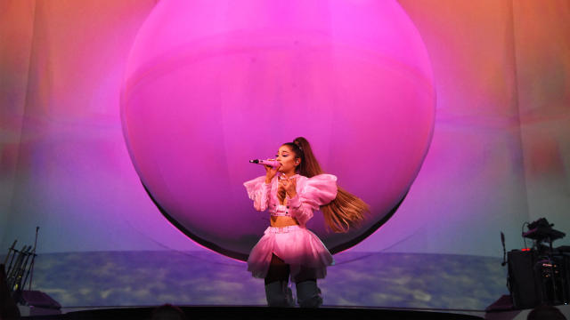 Opening Night  - Ariana Grande Sweetener World Tour 