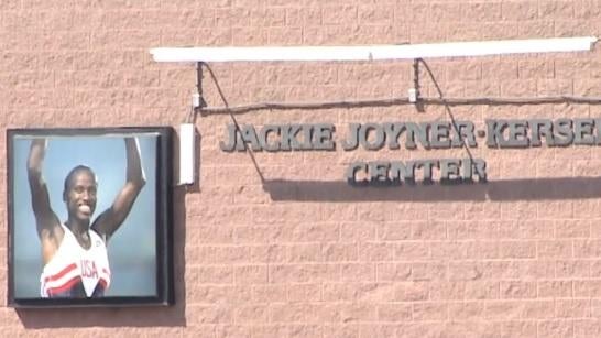jackie-joyner-kersee-center-east-st-louis.jpg 