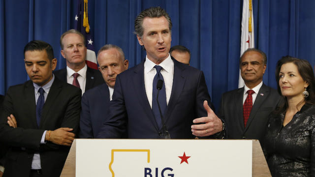 gov-newsom-mayors-conference.jpg 