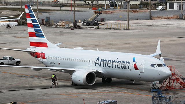american-airlines-boeing.jpg 