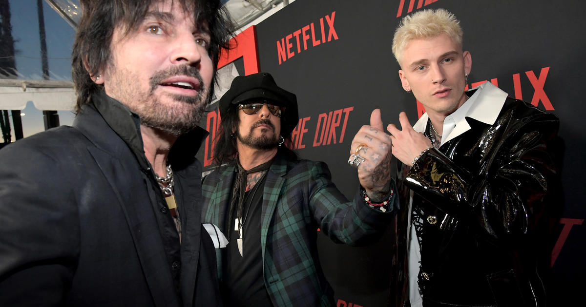 Machine Gun Kelly Transforms Into Tommy Lee For 'The Dirt' Biopic - CBS  Philadelphia
