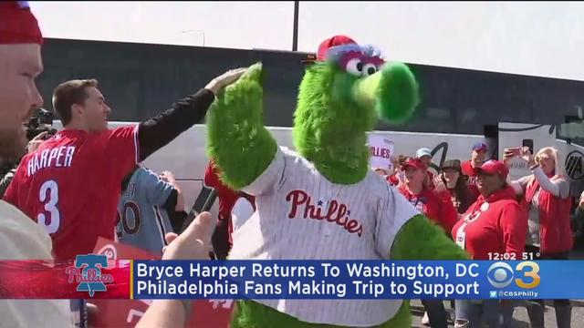 phillies-fans-to-dc.jpg 