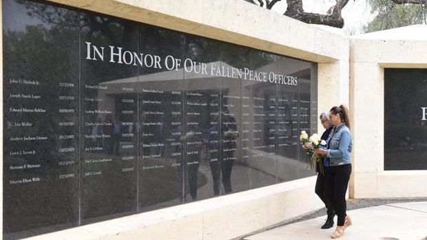 Garrett Hull Name Etched On Wall 