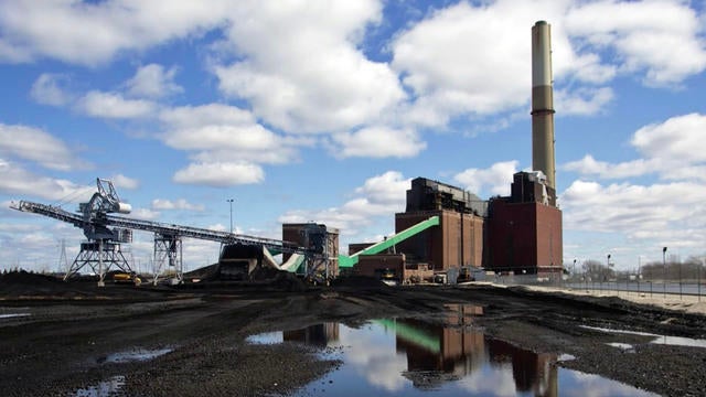 coal-plant-thumb-1820986-640x360.jpg 