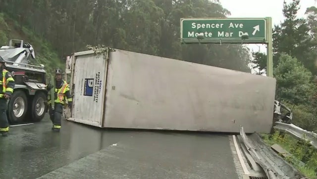 Hwy 101 truck accident