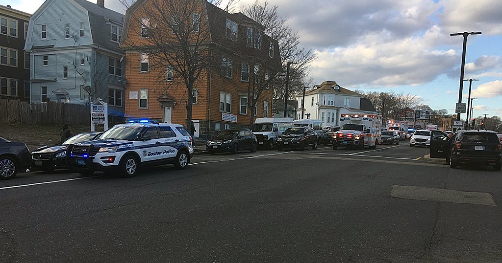 One Dead In Mattapan Triple Shooting - CBS Boston