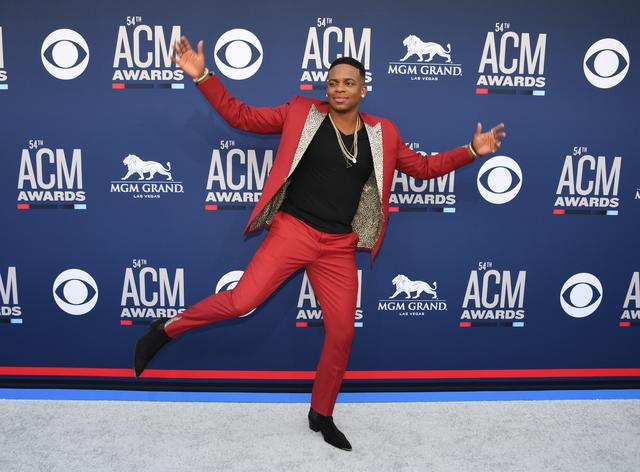 Acm awards red carpet 2024 2019