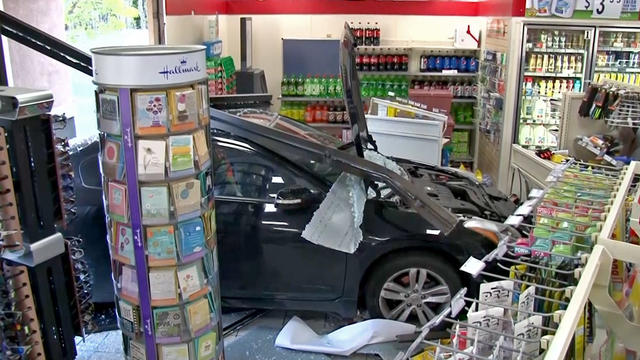 car-inside-7eleven.jpg 