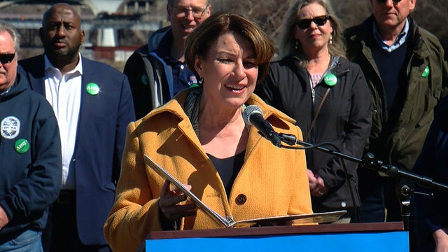 amy-klobuchar-presser.jpg 