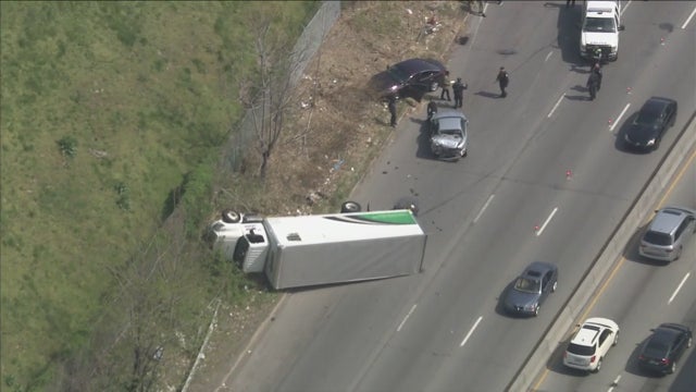east-falls-roosevelt-boulevard-accident.jpg 