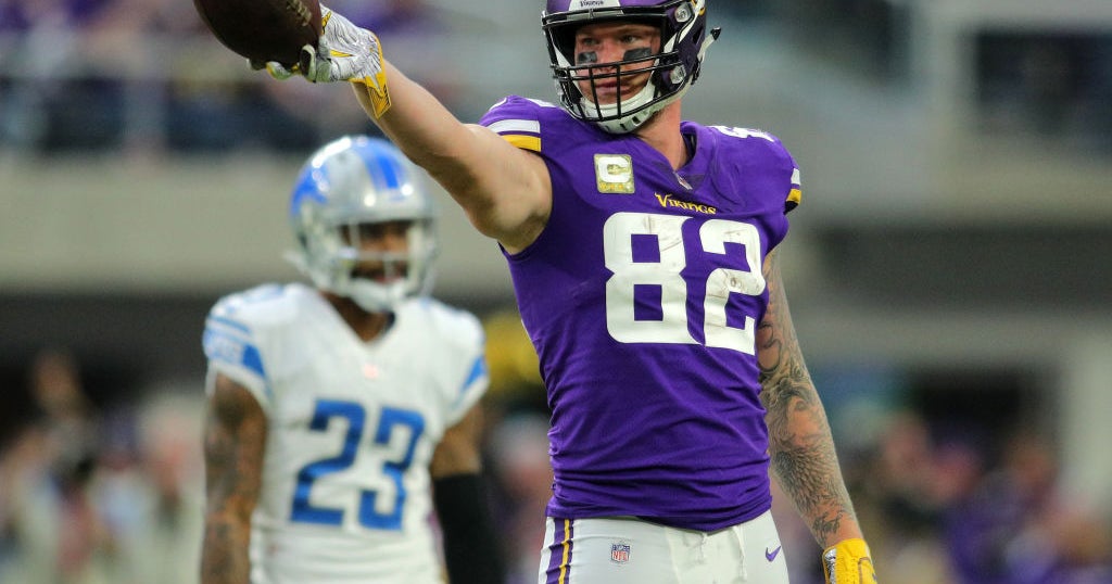 'I Am Honored Beyond Words': Kyle Rudolph To Remain A Viking - CBS ...