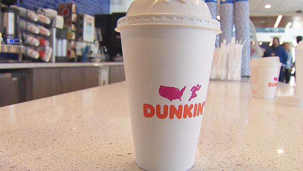 dunkin' donuts generic paper cup 