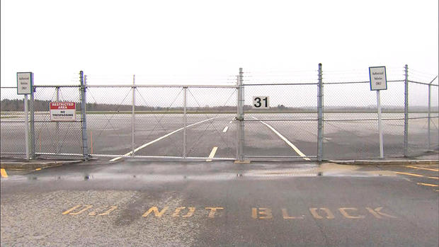 worcester airport fence 