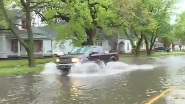 cbsn-fusion-destructive-storms-bring-flooding-thunderstorms-tornadoes-southwest-thumbnail-1846960-640x360.jpg 