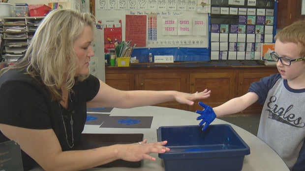 GIFT FOR POLICE 6PKG_frame_1120 