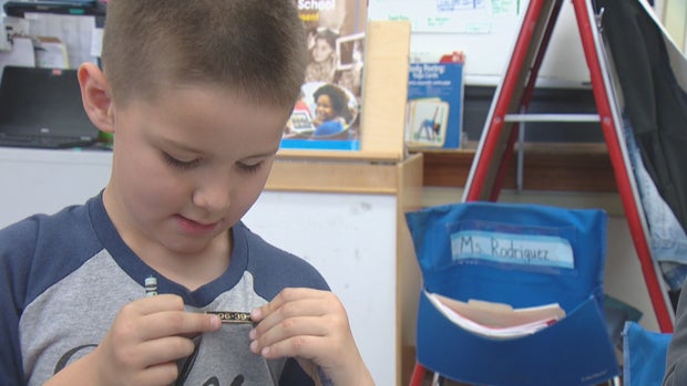 GIFT FOR POLICE 6PKG_frame_96 