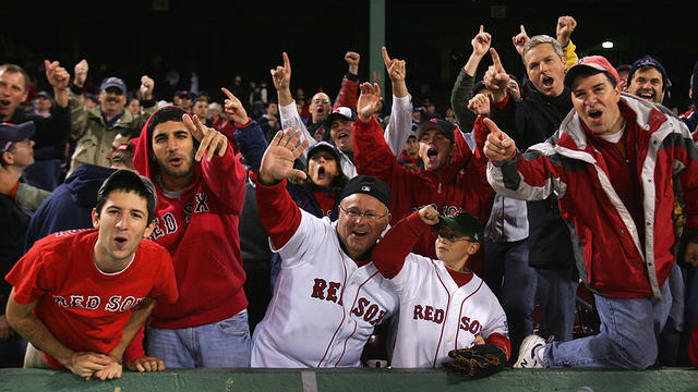boston-red-sox-fans.jpg 