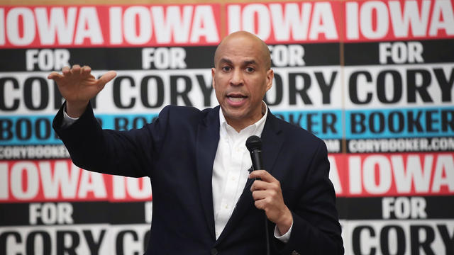 Democratic Presidential Candidate Sen. Cory Booker Campaigns In Des Moines, Iowa 