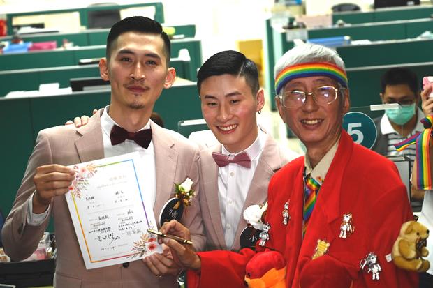 TAIWAN-POLITICS-SOCIAL-GAY-MARRIAGE 