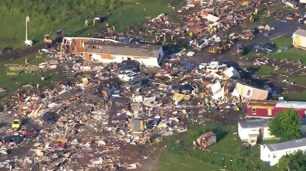 Tornado damage in Oklahoma 