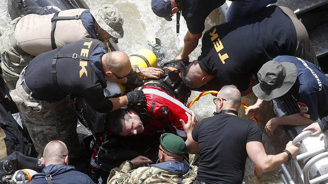 APTOPIX Hungary Capsized Boat 