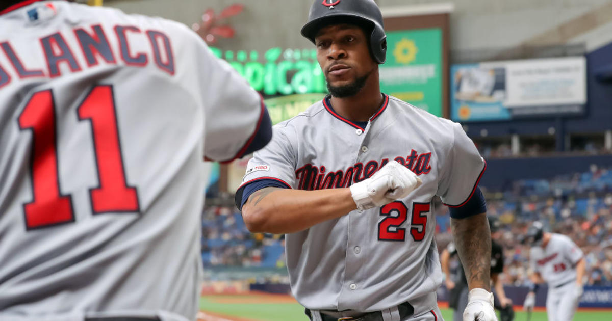 Byron Buxton hits two homers in win over Rays