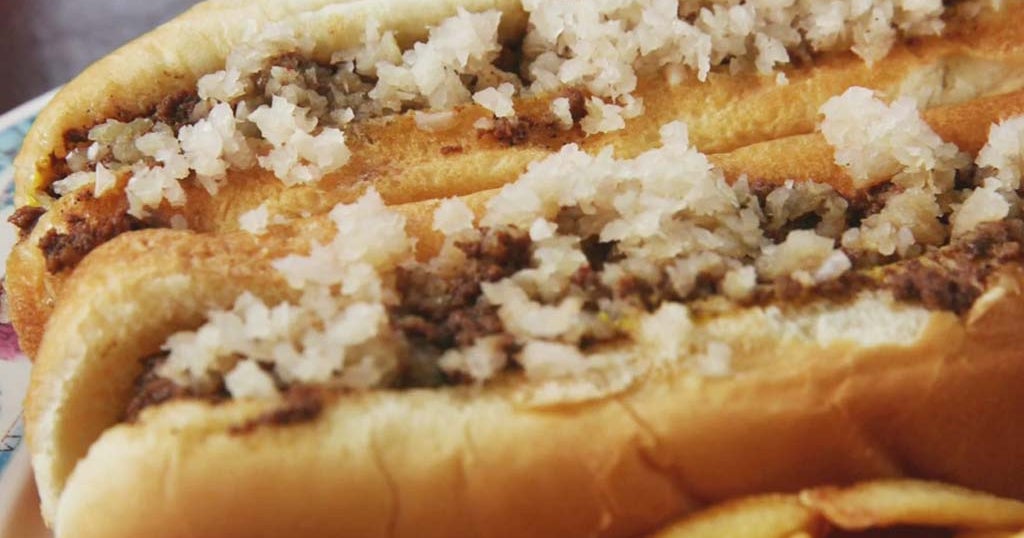 Phantom Gourmet Fanatic Hot Dogs At Faneeks In Fall River CBS Boston