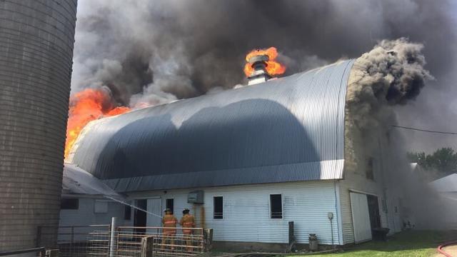 barn-fire-1-19044064_original.jpg 