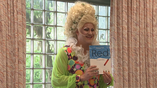 drag-queen-story-time-6-5-19-ck-concatenated-113327_frame_2530.png 