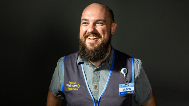 blue-vest-close-up 