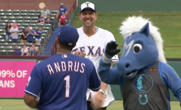 Dirk Nowitzki tosses first pitch at Rangers game 