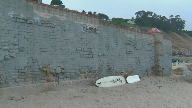 malibu-surf-wall.jpg 