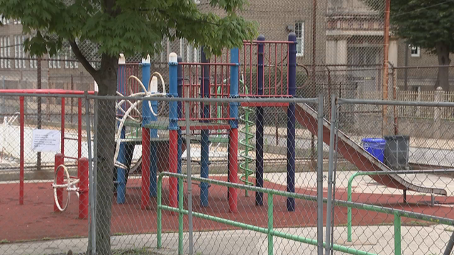 east-poplar-playground-video-concatenated-144504_frame_2518.png 