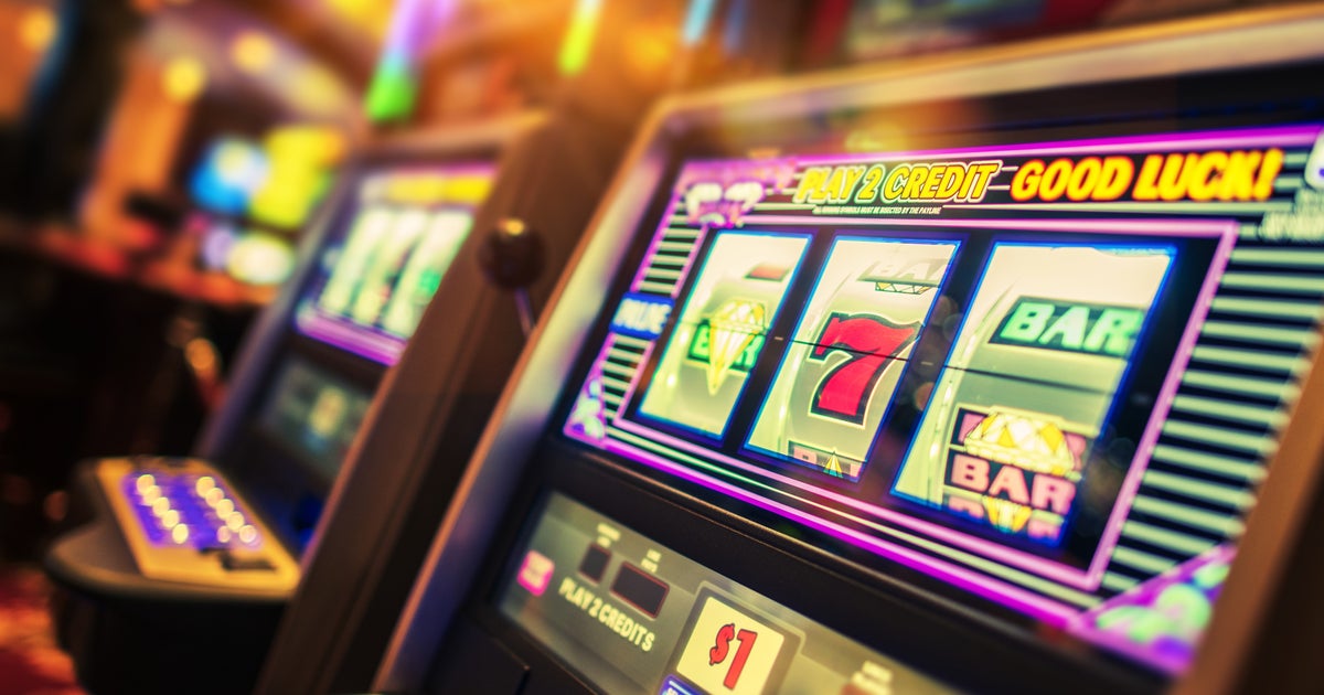 Two aldermen aim to expand, legalize video gambling in Chicago, reports say 