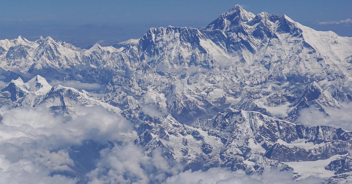 Nepali climber smashes women's record for fastest Mount Everest ascent