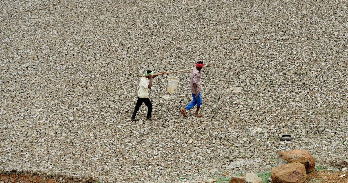 Chennai water crisis in India leaves millions reliant on wells and trucks  today as environmentalists cite climate change - CBS News