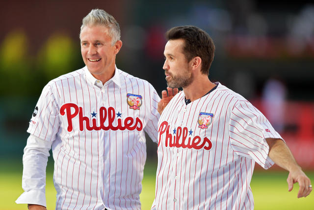 Thank You For Being The Best Fans In Baseball': Phillies, Fans Celebrate Chase  Utley's Career With Touching Ceremony - CBS Philadelphia