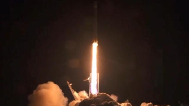 cbsn-fusion-space-watch-spacex-launches-falcon-heavy-rocket-thumbnail-1880132-640x360.jpg 