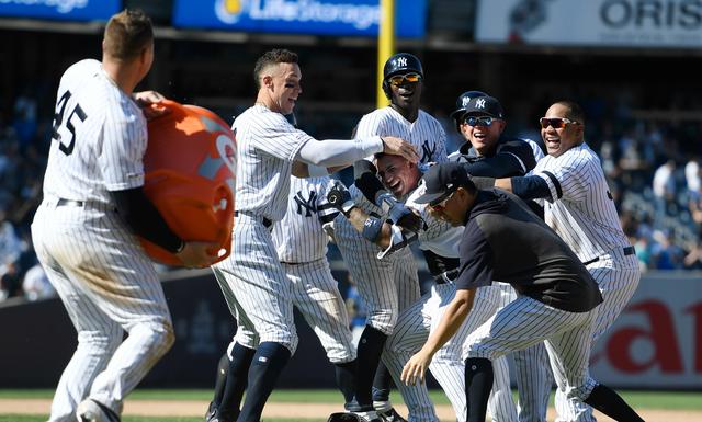 Yankees Pick Up Ineffective Paxton Complete Sweep Of Jays CBS