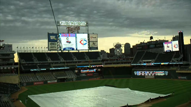 target-field-game-delays.jpg 