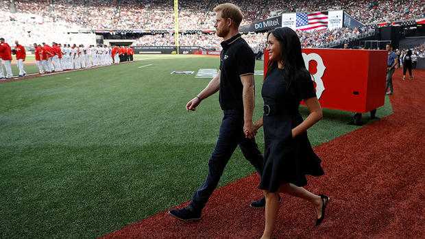 Prince Harry, Meghan Meet Yankees Before London Game 