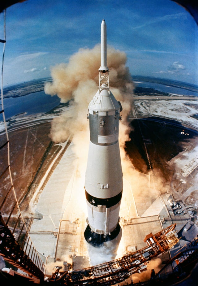 apollo8.jpg 