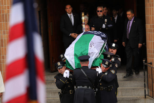 Luis Alvarez funeral 