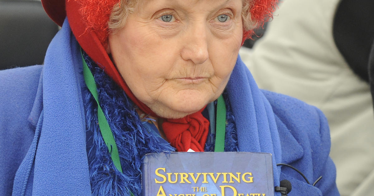 Holocaust Survivor Eva Kor Dies At Age 85 - CBS Chicago