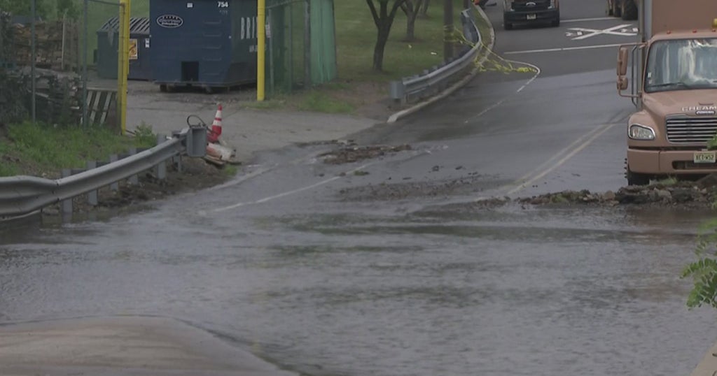 Water Main Break Leaves New Jersey Residents Without Water In Edison