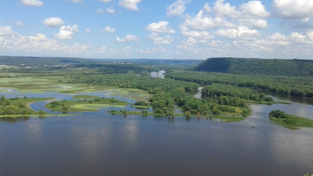 wisconsin-river-2.jpg 