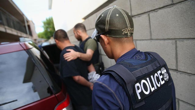 ice-raids-.jpg 