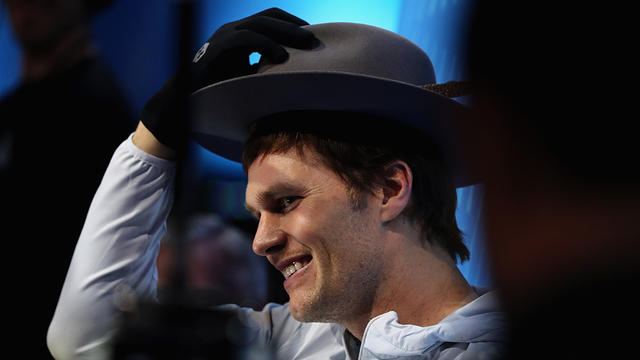 tom-brady-cowboy-hat.jpg 